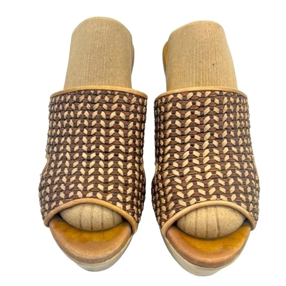 UGG Weaved Heeled Platform Sandals